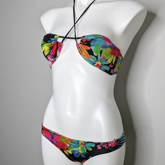 Billabong tropical floral string bikini 6 - Picture 2 of 11